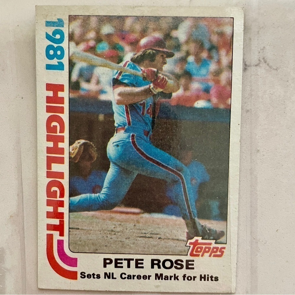 Topps Baseball 1981 Pete Rose Smashes NL Record